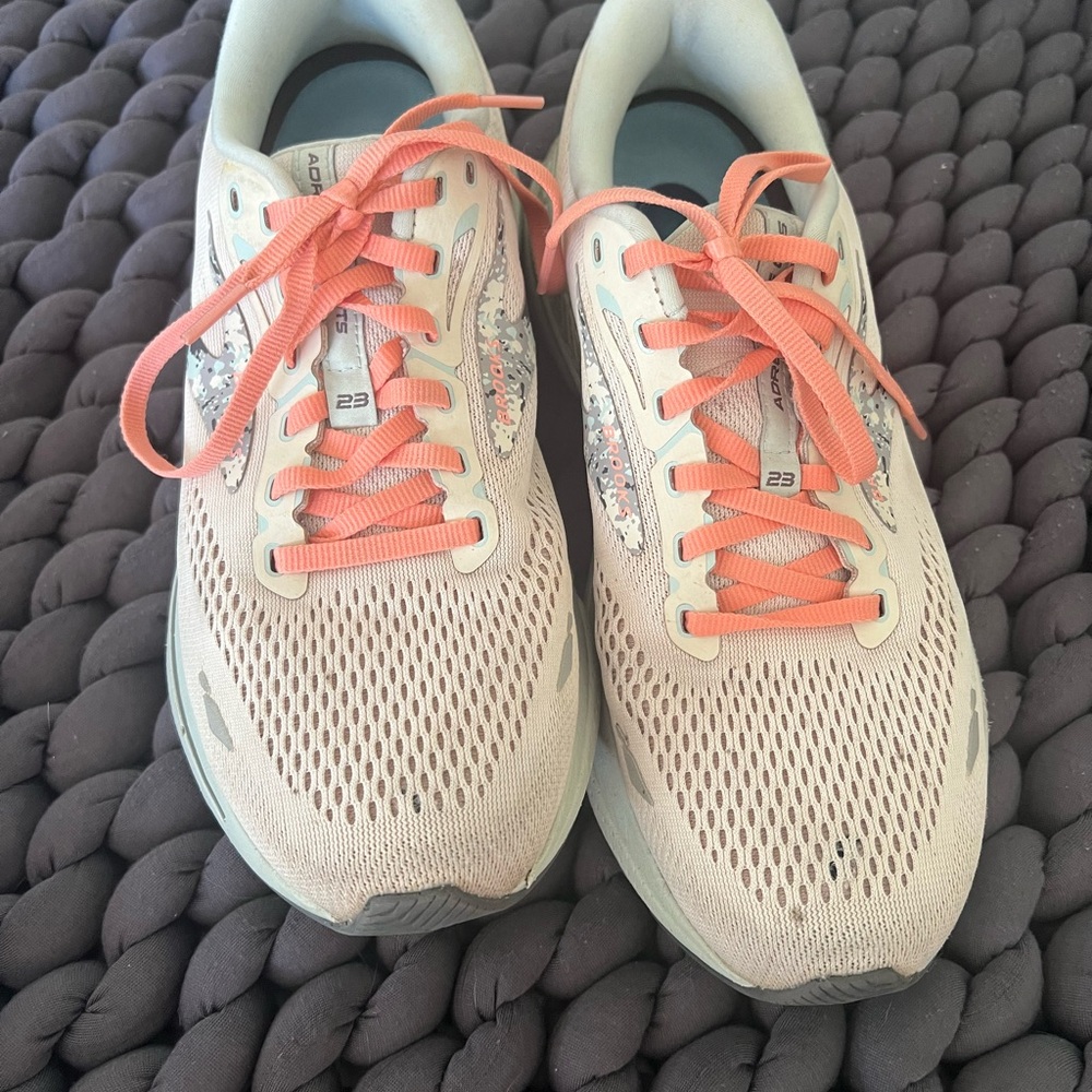 Women's 10.5 Brooks Running Shoes with Peach and Blue Accents